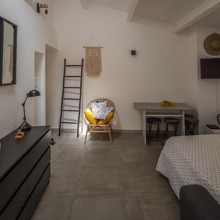 Appartement Terrasse Climatise Calme En Centre-Ville Л'Іль-сюр-ла-Сорг Екстер'єр фото