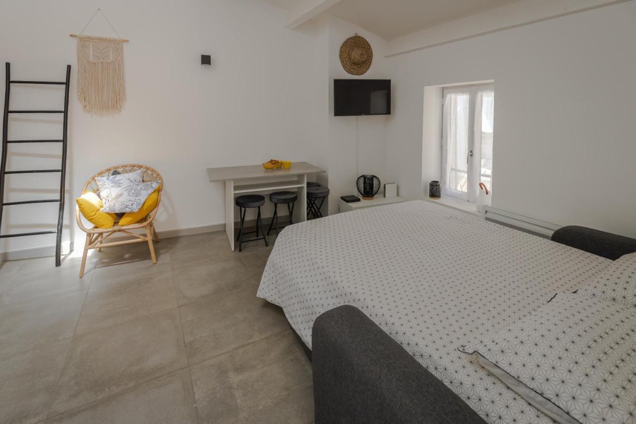 Appartement Terrasse Climatise Calme En Centre-Ville Л'Іль-сюр-ла-Сорг Екстер'єр фото